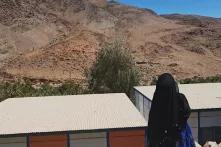 devant les salles de classe d'Agouliz