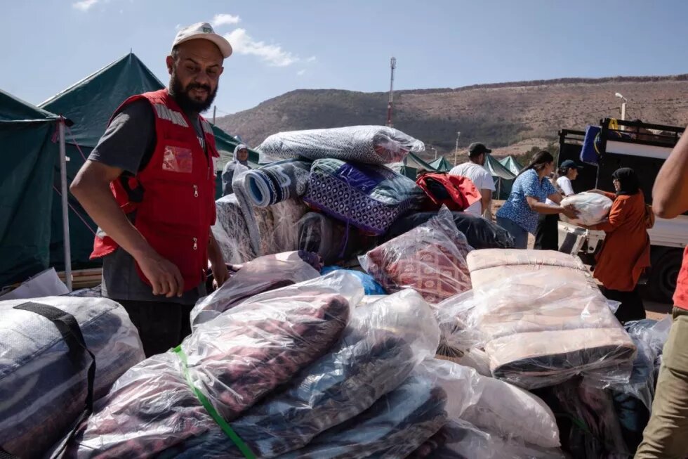 Emergency aid in the earthquake zone.