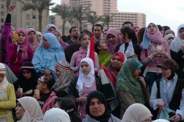 Des femmes manifestant sur la Place Tahrir au Caire en février 2011.